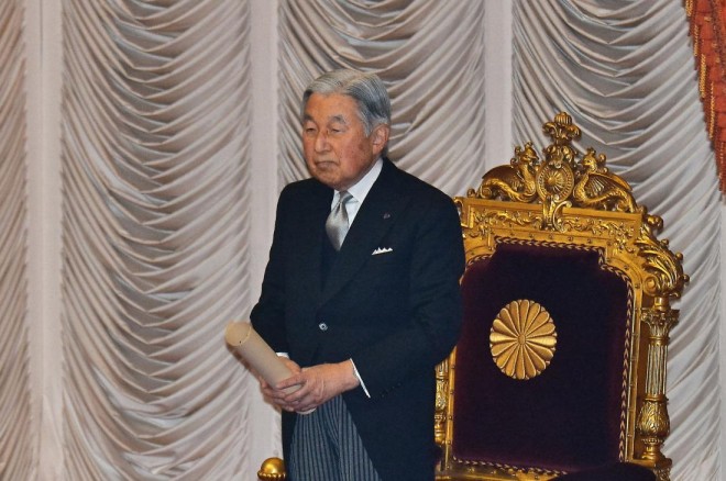 Japan-Emperor-Akihito_amenimario_ameniplan-abdica
